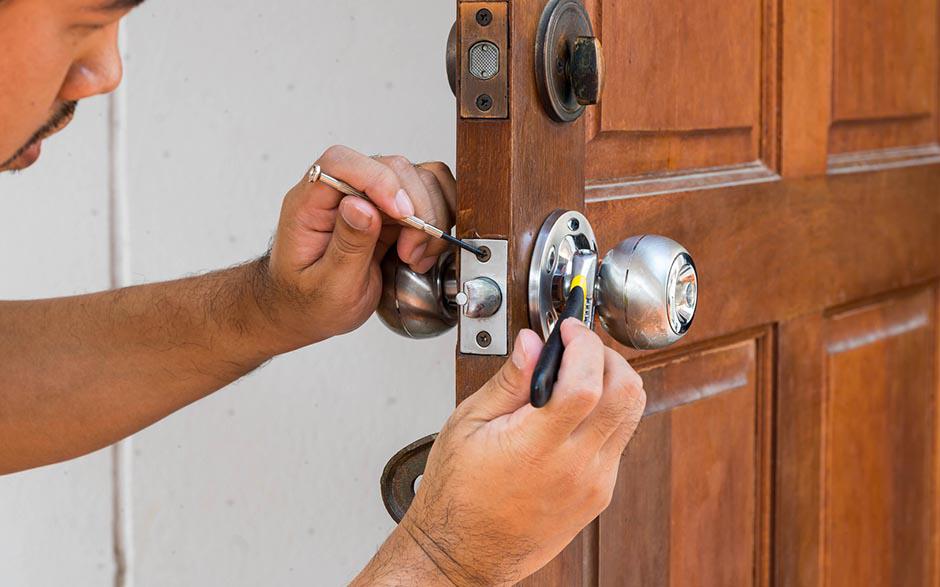 ouvrir une porte blindée claquée Arles